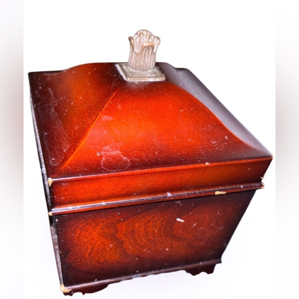 Vintage wooden jewelry box